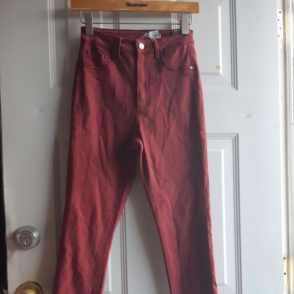 Hi Rise Jeans - Picture 2 of 10